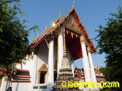 v13 wat po temple Buddha